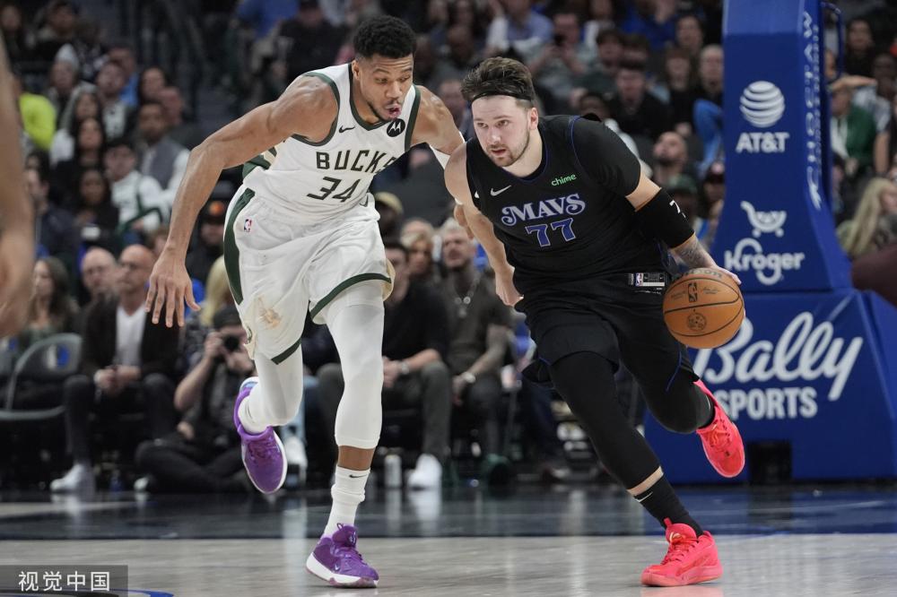 与利物浦的 与利物浦的