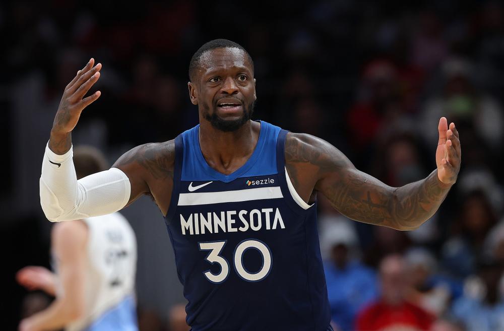 东尼支付了 东尼支付了