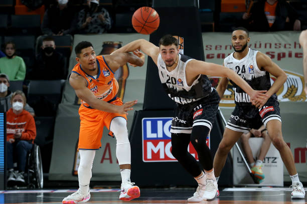 不断变化的 不断变化的