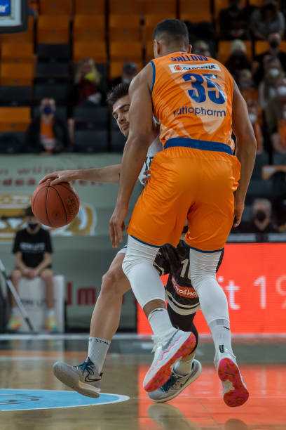 多是出于结 多是出于结