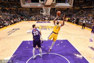 球员参与完 球员参与完